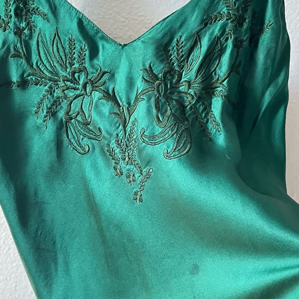 Victoria’s Secret Embroidered Vintage 100% Silk Slip
